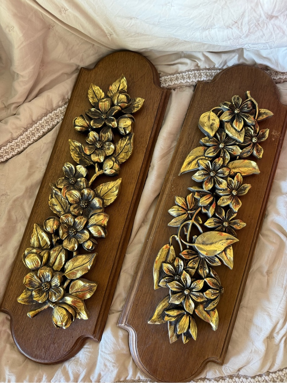 Vintage Syroco Gold Floral Wall Plaques Set of 2 MCM Hollywood Regency